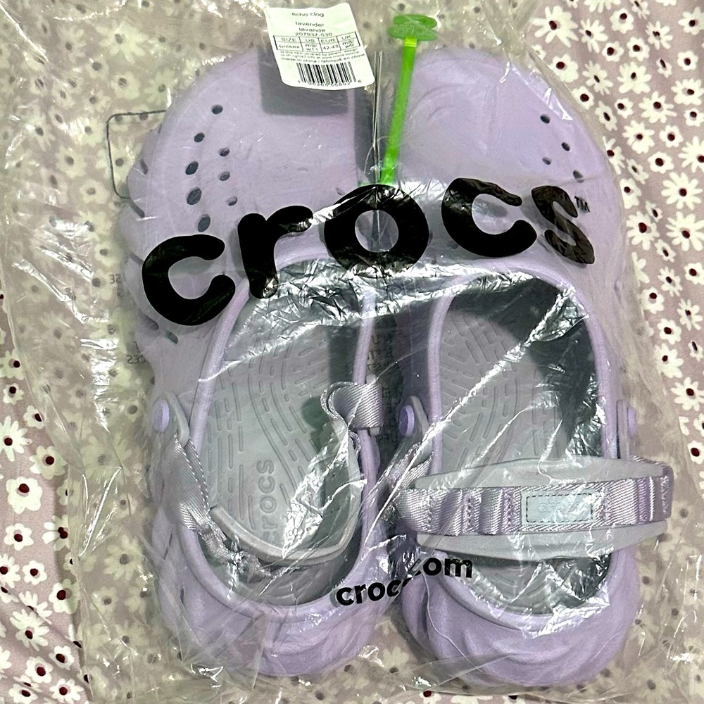 CROCS Light Purple Clogs